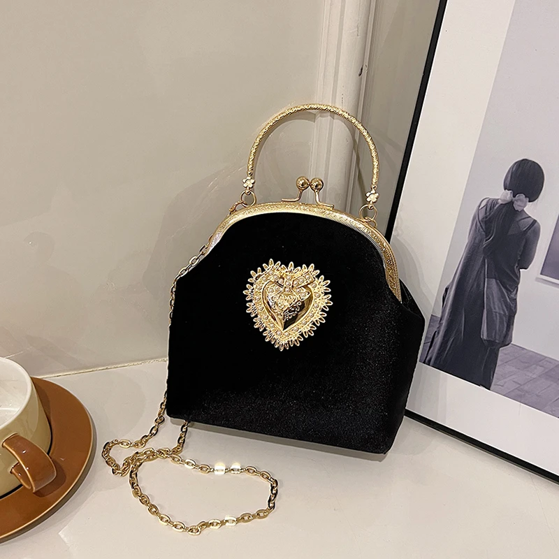 Chains Velvet Frame Heart Dinn - Women Hand Bags Sale ulasan dan harga